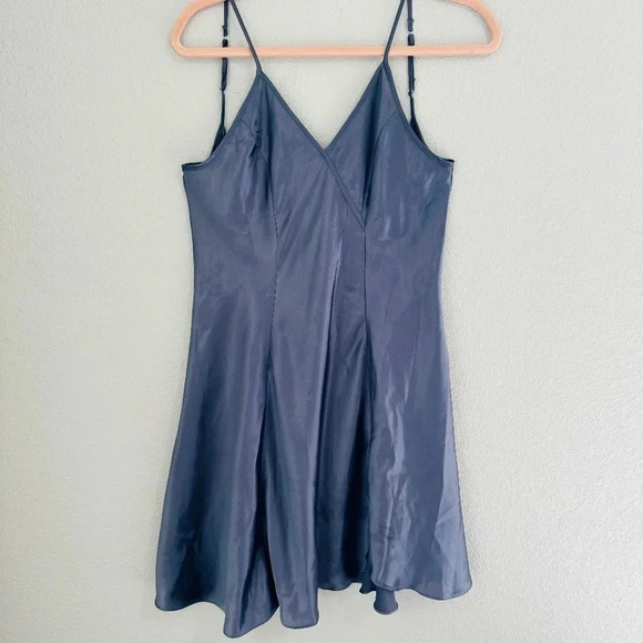 Linda Vintage Lingerie from Montreal‎ Blue/Gray Slip /Gown Size Small - Picture 7 of 7